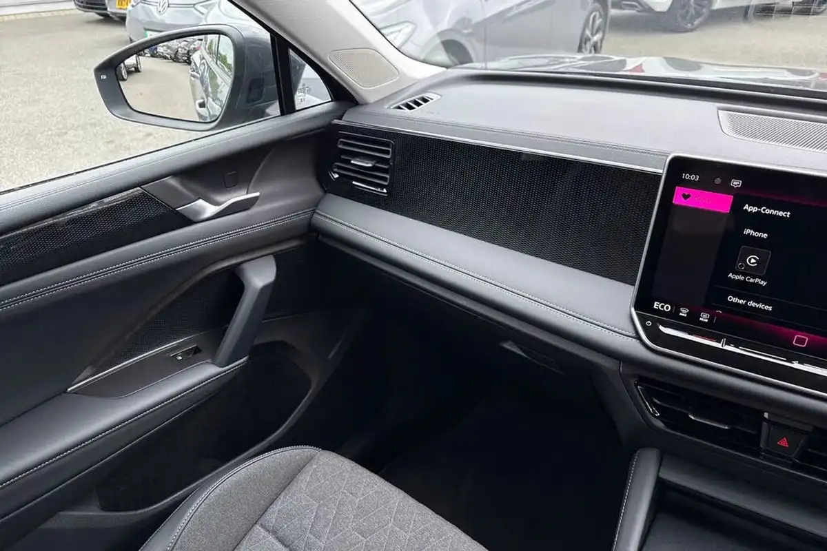 2024-volkswagen-tiguan-15-tsi-match-big-19