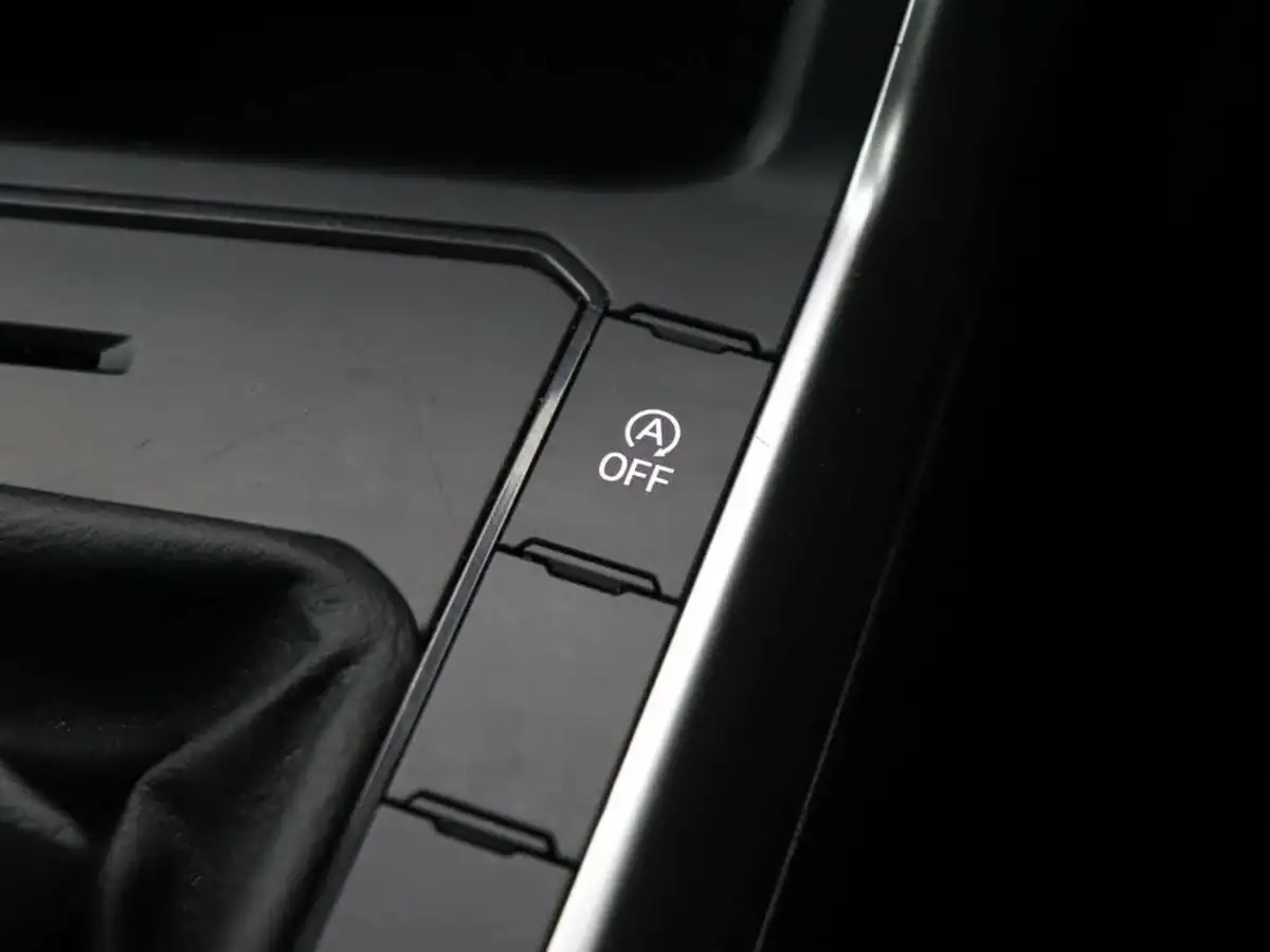 2022-volkswagen-polo-10-tsi-life-big-44