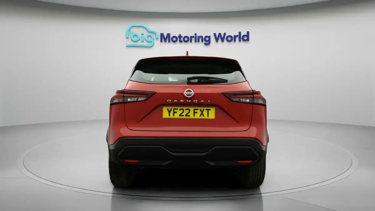 2022-nissan-qashqai-13-dig-t-acenta-premium-140ps-big-6