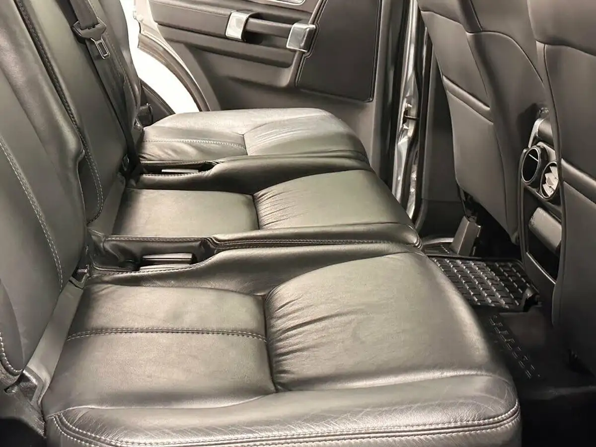 2016-land-rover-discovery-30-sd-v6-se-big-15