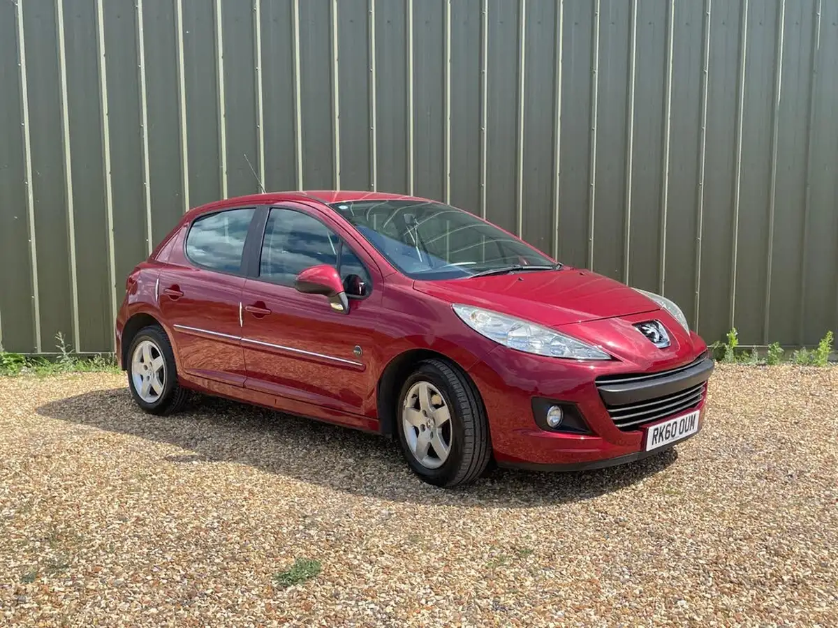 2010-peugeot-207-big-0