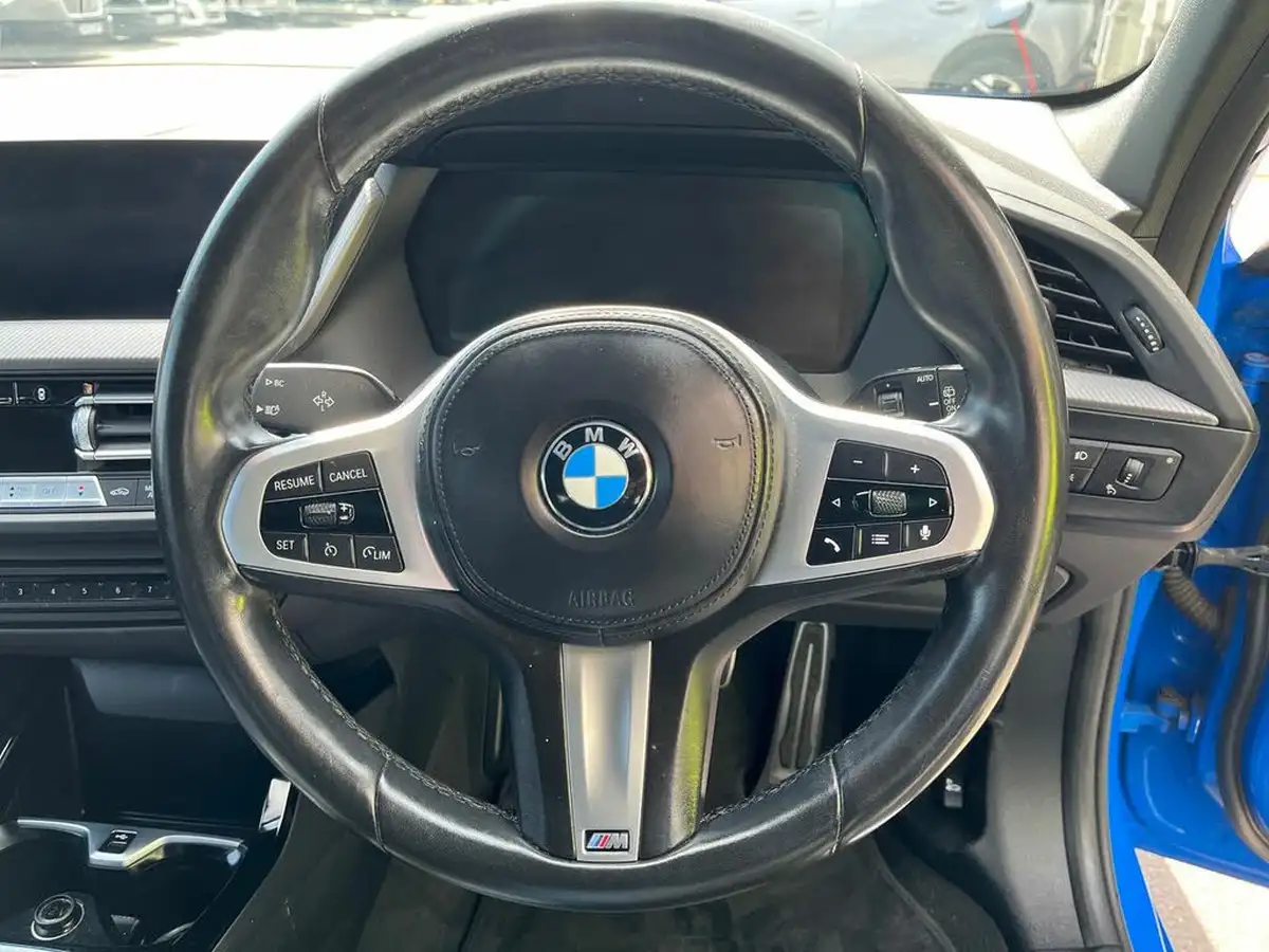 2022-bmw-1-series-15-118i-m-sport-lcp-big-26