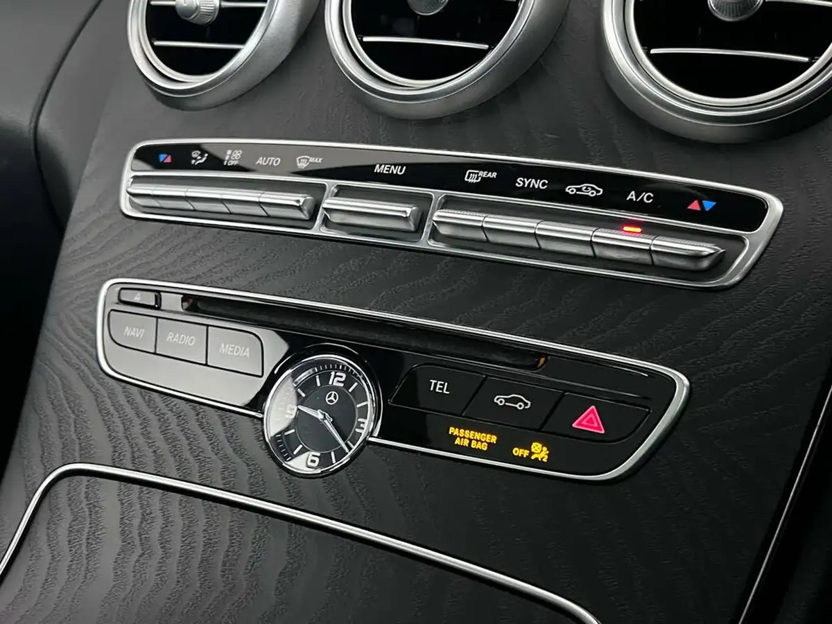 2017-mercedes-benz-c-class-21d-c300h-amg-line-premium-saloon-4d-7g-tronic-big-37
