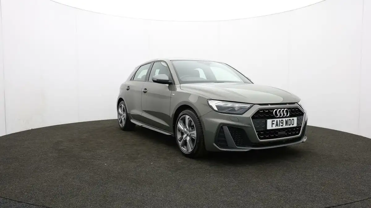 2019-audi-a1-20-40-tfsi-s-line-competition-big-46