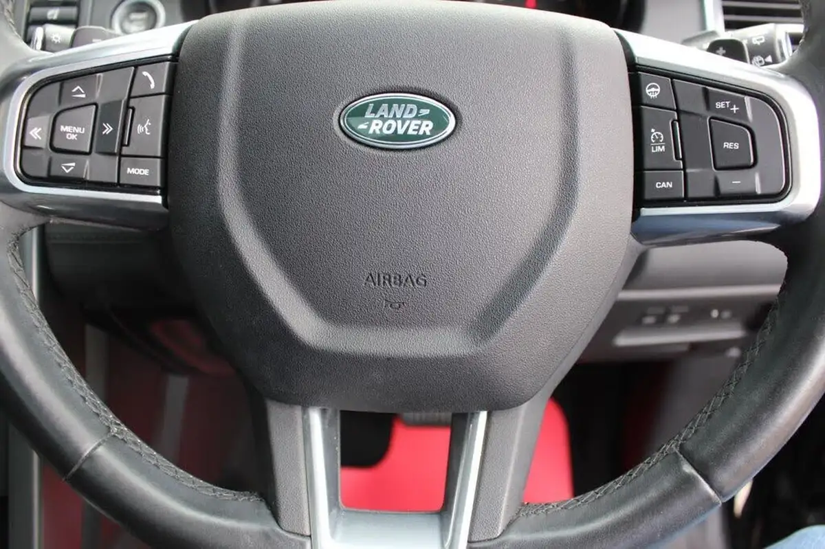 2019-land-rover-discovery-sport-20td4-landmark-big-17