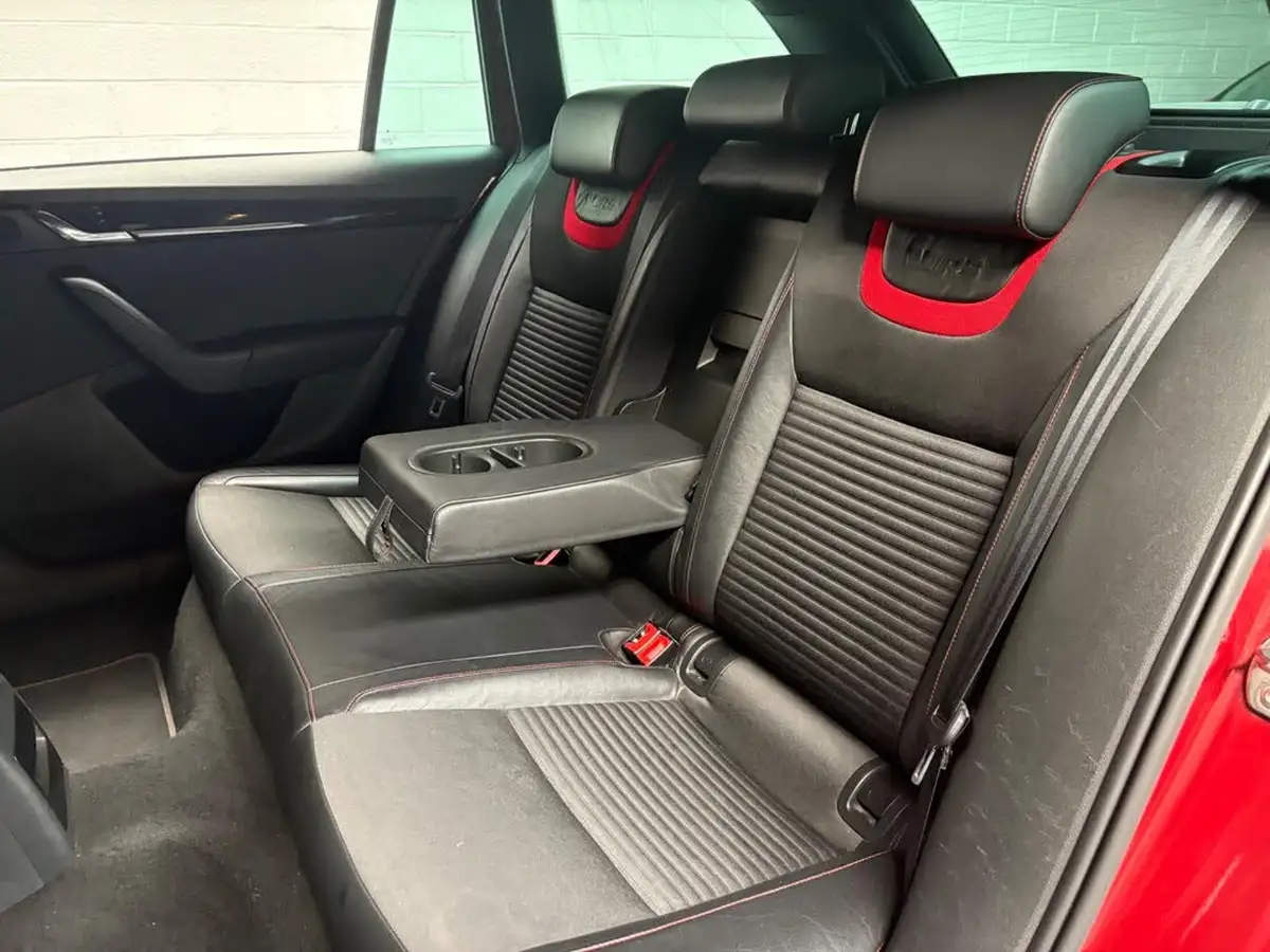 2013-skoda-octavia-20tdi-vrs-184ps-estate-big-76