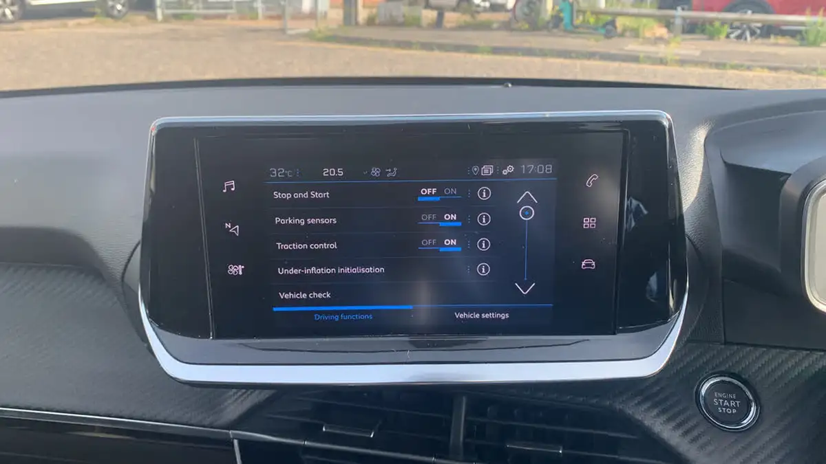 2023-peugeot-208-12-puretech-allure-premium-100ps-big-29