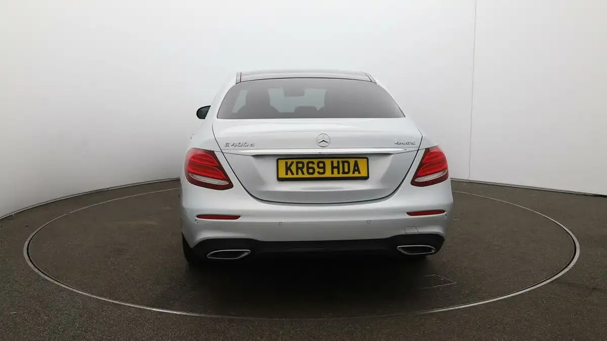 2019-mercedes-benz-e-class-30-d-e400d-amg-line-night-edition-premium-plus-saloon-4d-big-60