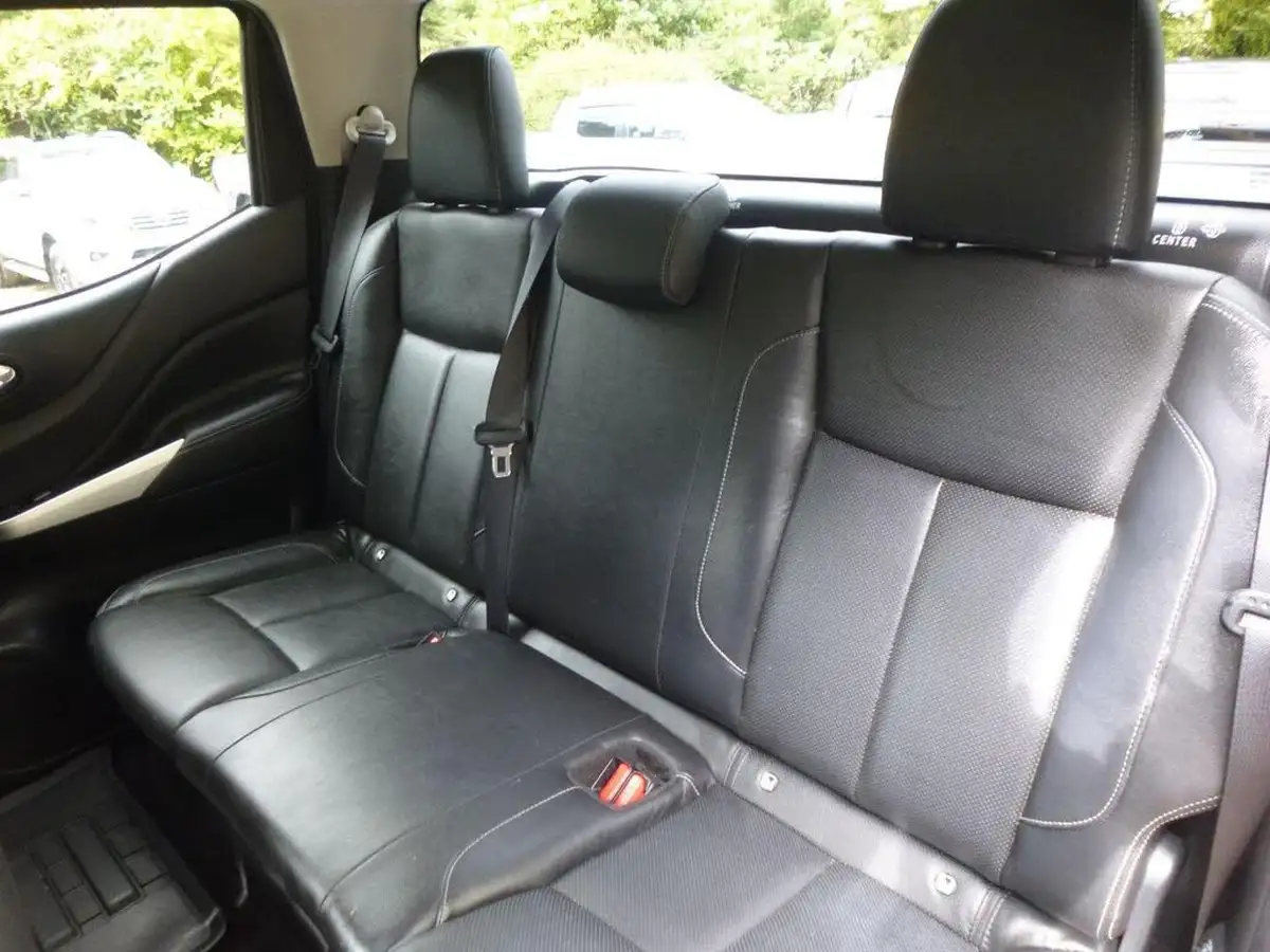 2019-nissan-navara-23dci-tt-tekna-8-navileather-big-22