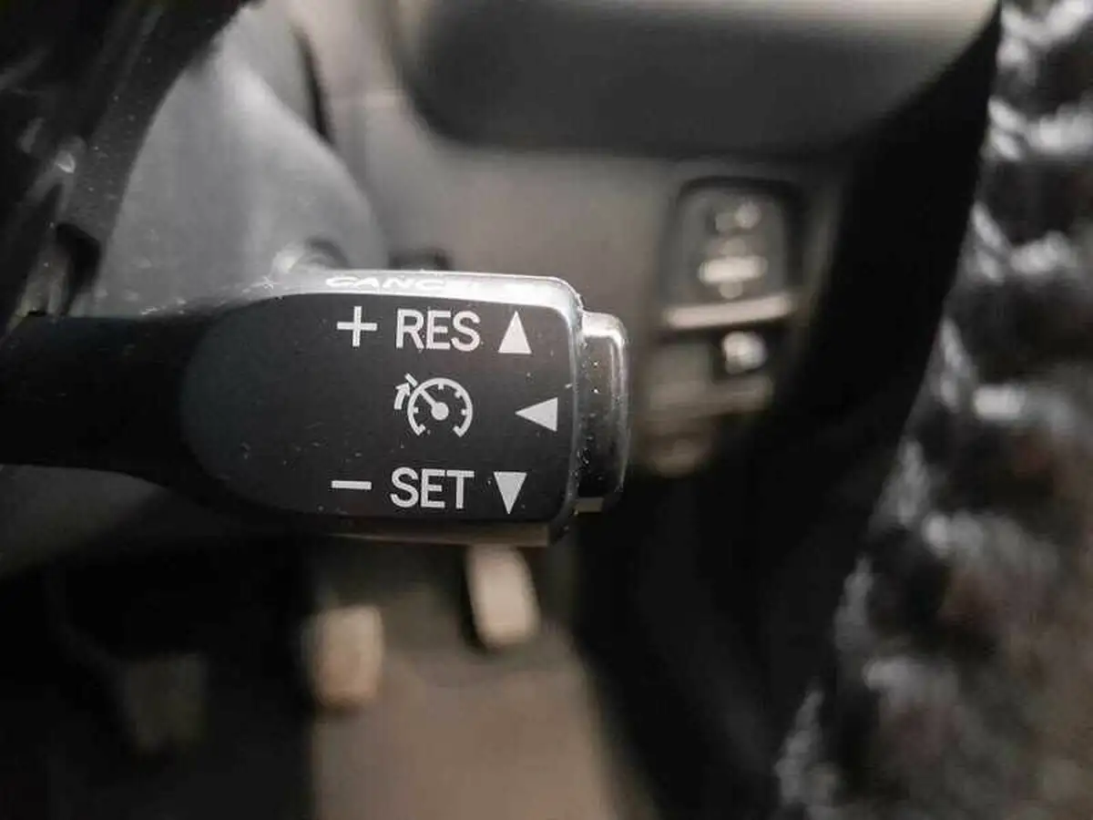 2019-toyota-aygo-10-vvt-i-x-play-big-17