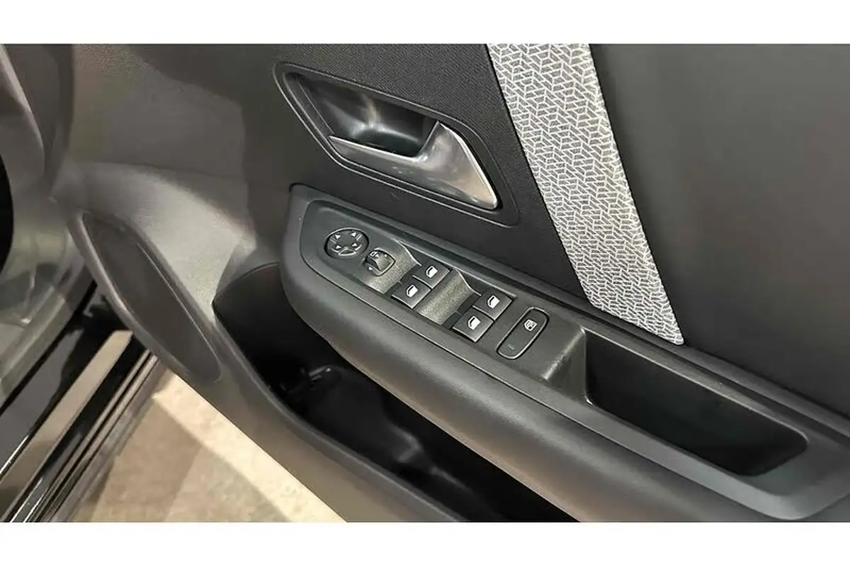 2022-citroen-c4-12-puretech-c-series-edition-big-28