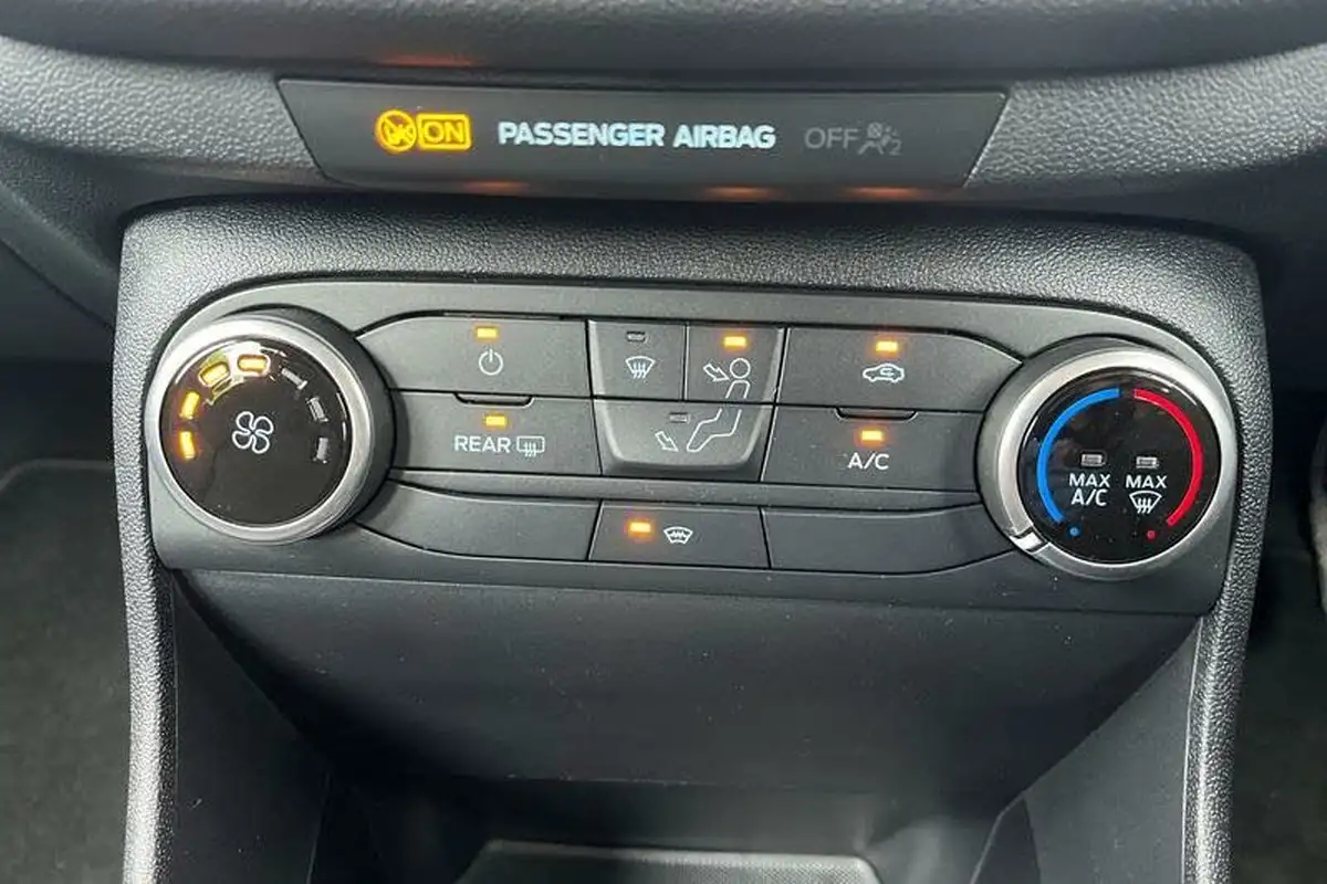2022-ford-fiesta-10t-trend-100ps-5d-big-29