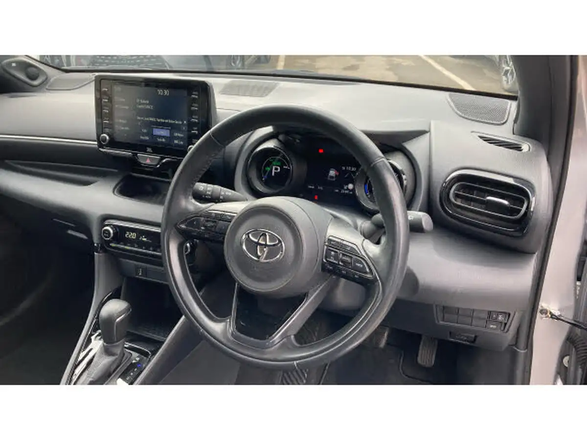 2022-toyota-yaris-15-vvt-i-dynamic-big-5
