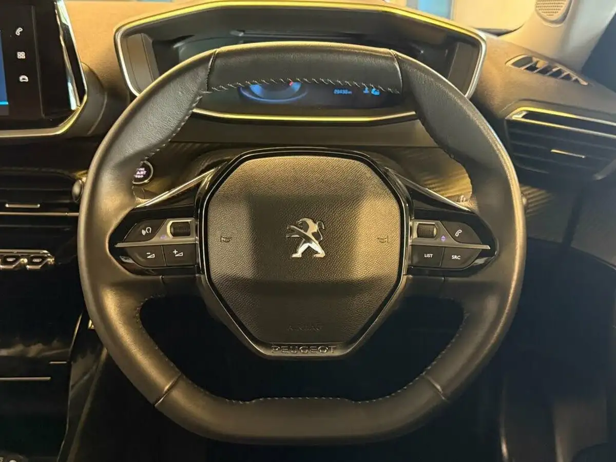2022-peugeot-2008-suv-12-puretech-allure-premium-100bhp-big-31