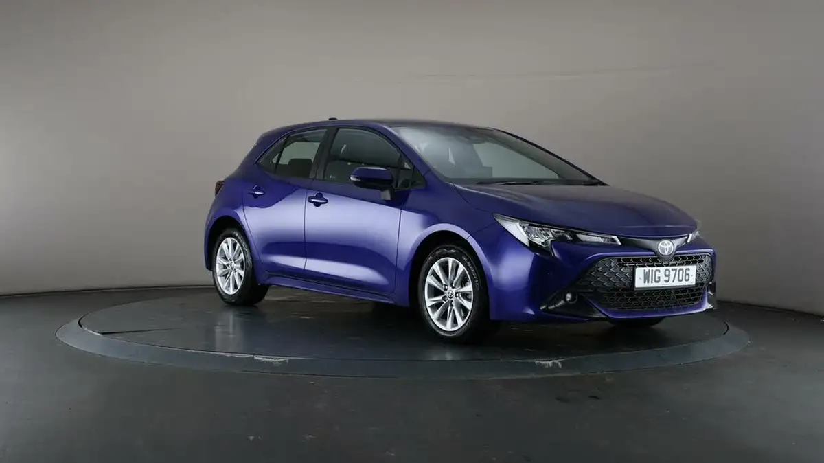 2023-toyota-corolla-18-vvt-i-icon-138bhp-hatchback-5d-big-54