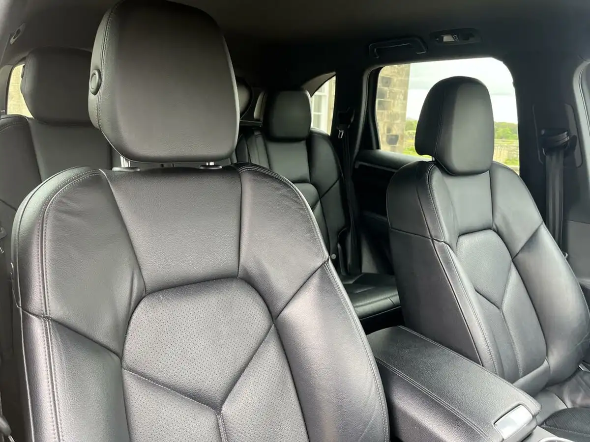 2016-porsche-cayenne-30td-big-15