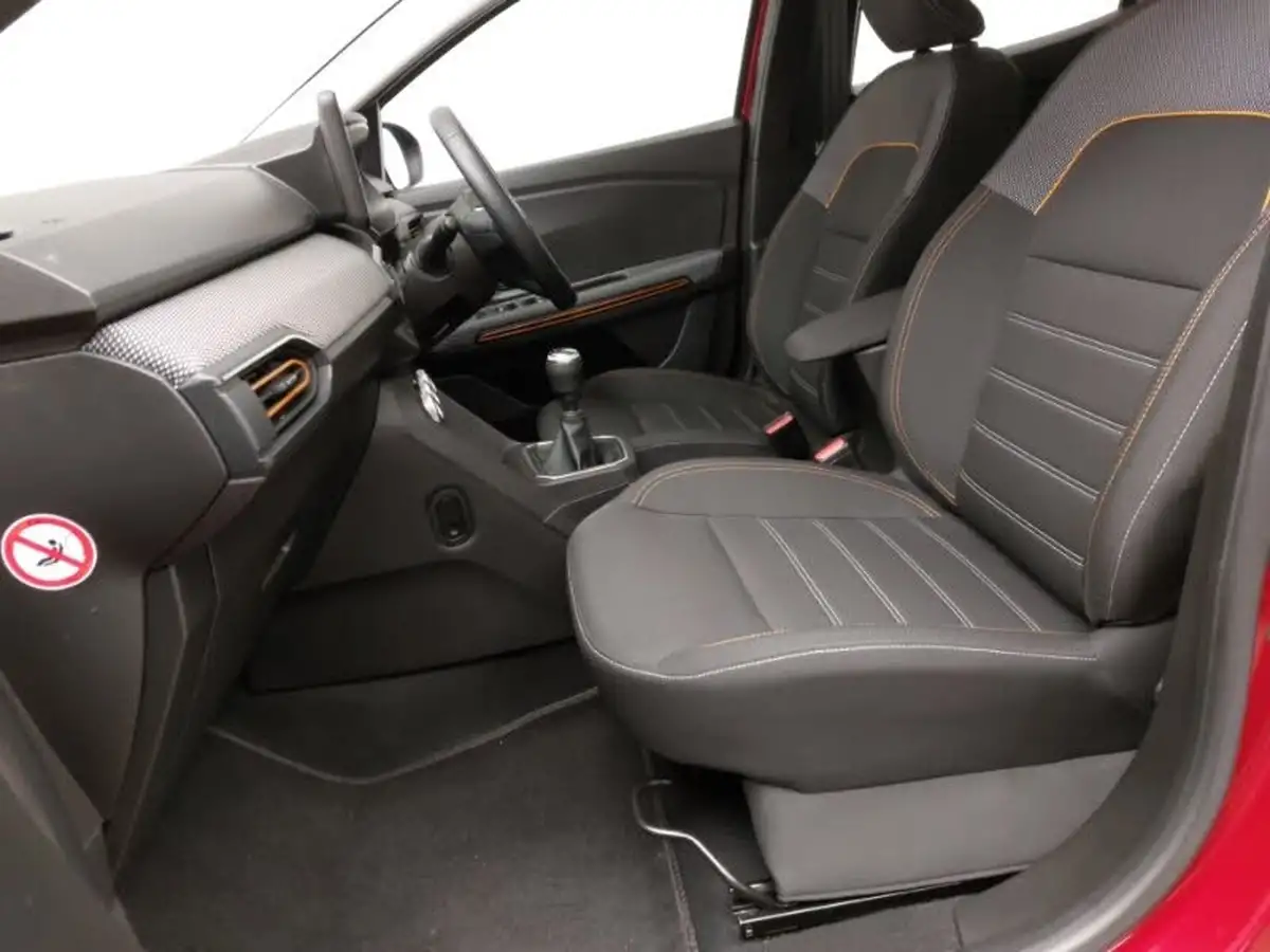 2022-dacia-sandero-stepway-10-tce-prestige-90bhp-big-4