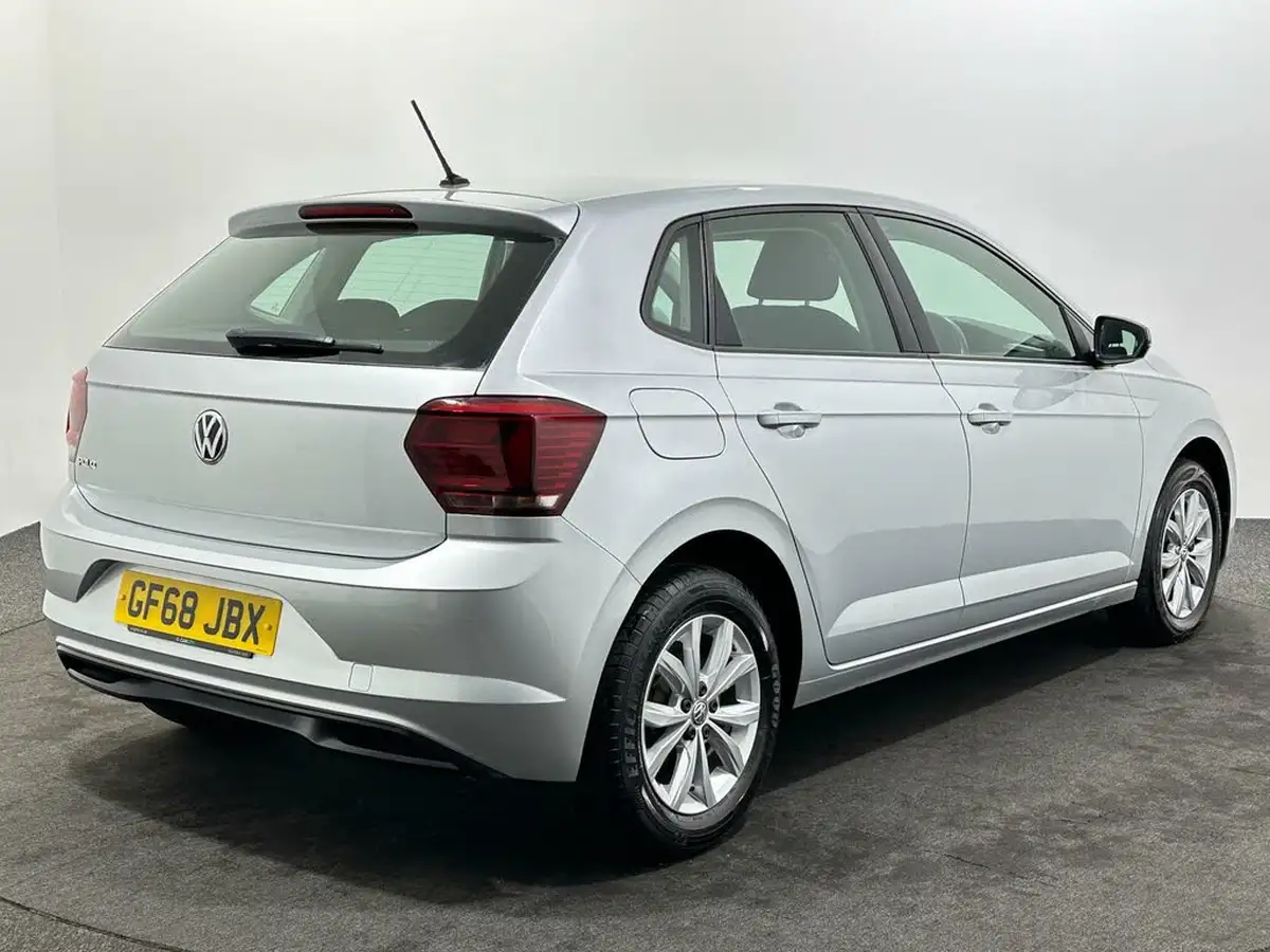 2018-volkswagen-polo-10-tsi-se-big-7