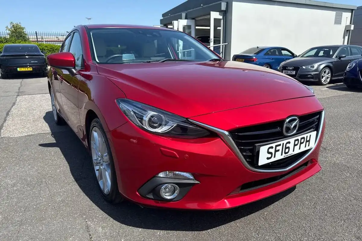 2016-mazda-mazda3-20-sport-nav-120ps-skyactiv-g-hatchback-5d-big-15