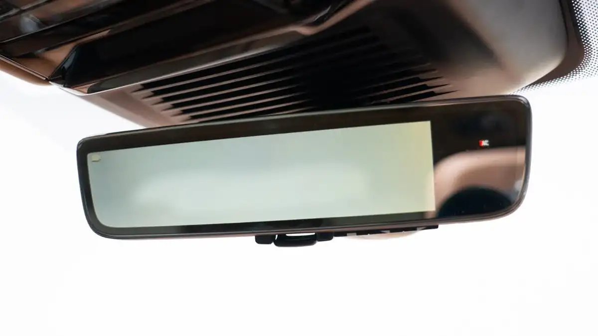 2023-land-rover-range-rover-30-p550e-sv-big-35