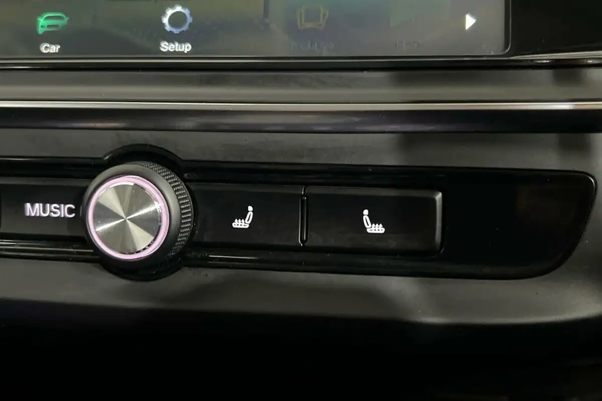 2021-mg-mg5-e-exclusive-ev-long-range-big-35
