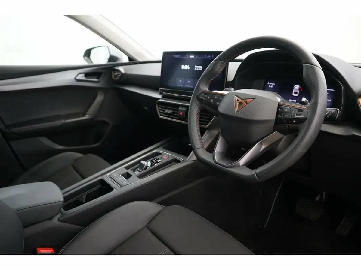 2024-cupra-leon-nf-15-etsi-v1-design-edition-hatchback-big-5