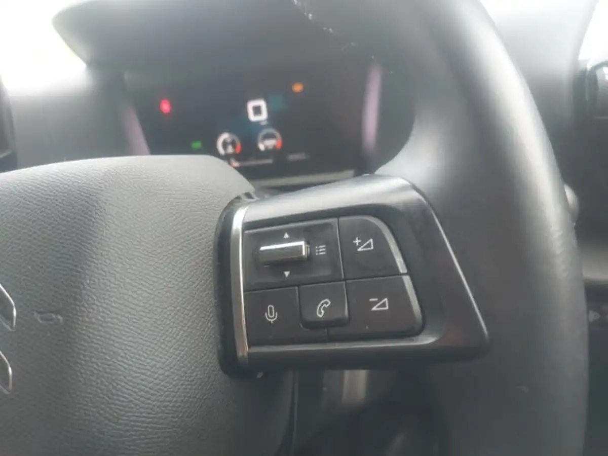 2022-citroen-c4-12-puretech-shine-130ps-big-17