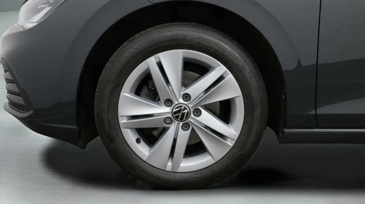 2022-volkswagen-golf-15-tsi-life-150ps-hatchback-big-18