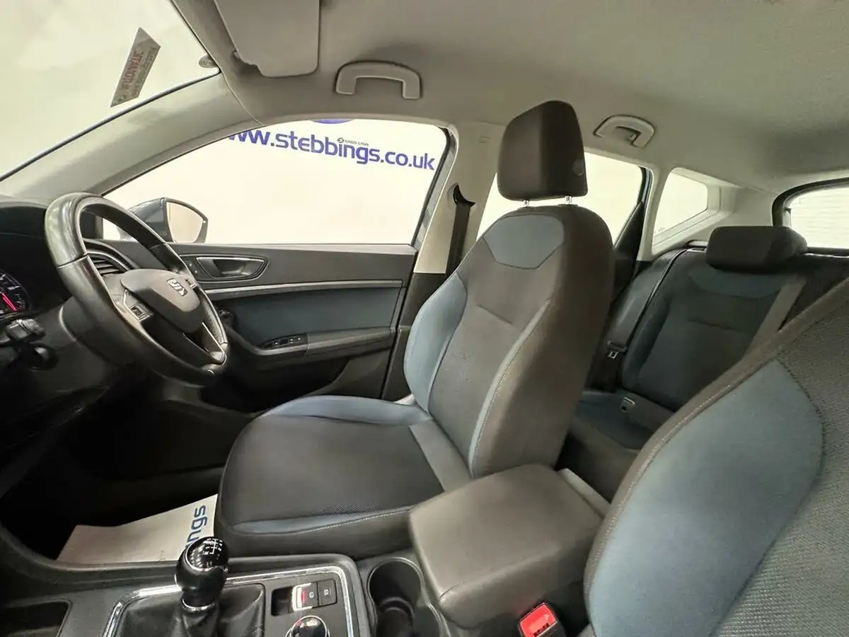 2017-seat-ateca-16tdi-se-technology-big-25