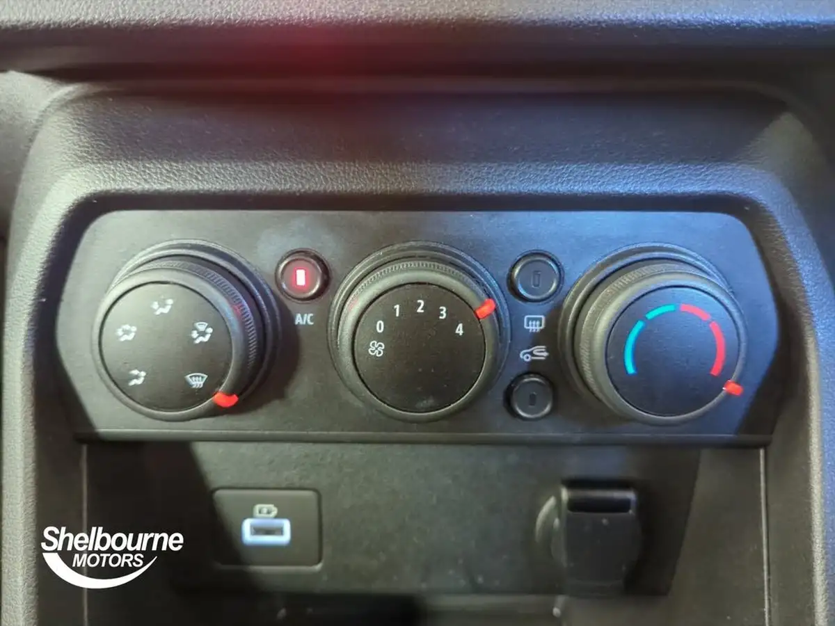 2022-dacia-sandero-10-tce-comfort-90bhp-big-15