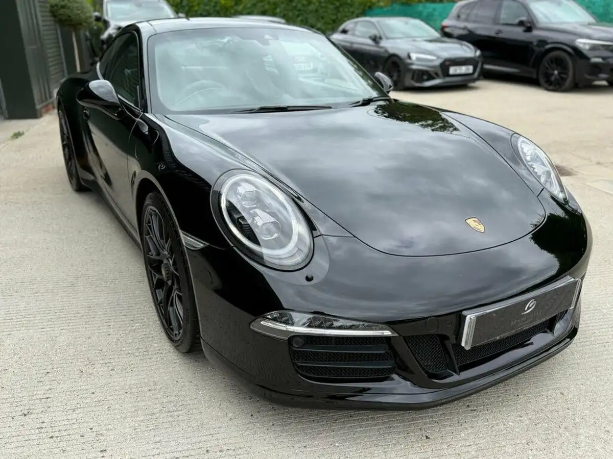 2015-porsche-911-38-carrera-gts-coupe-big-16