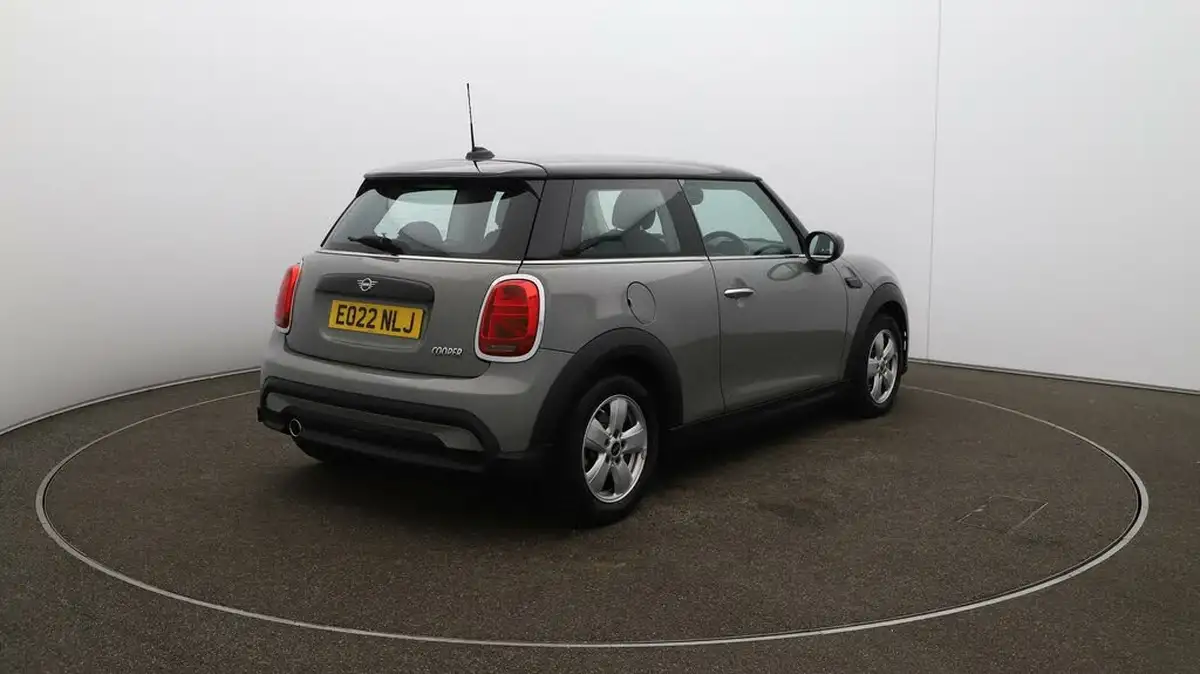 2022-mini-cooper-15-cooper-classic-hatchback-3d-auto-big-52