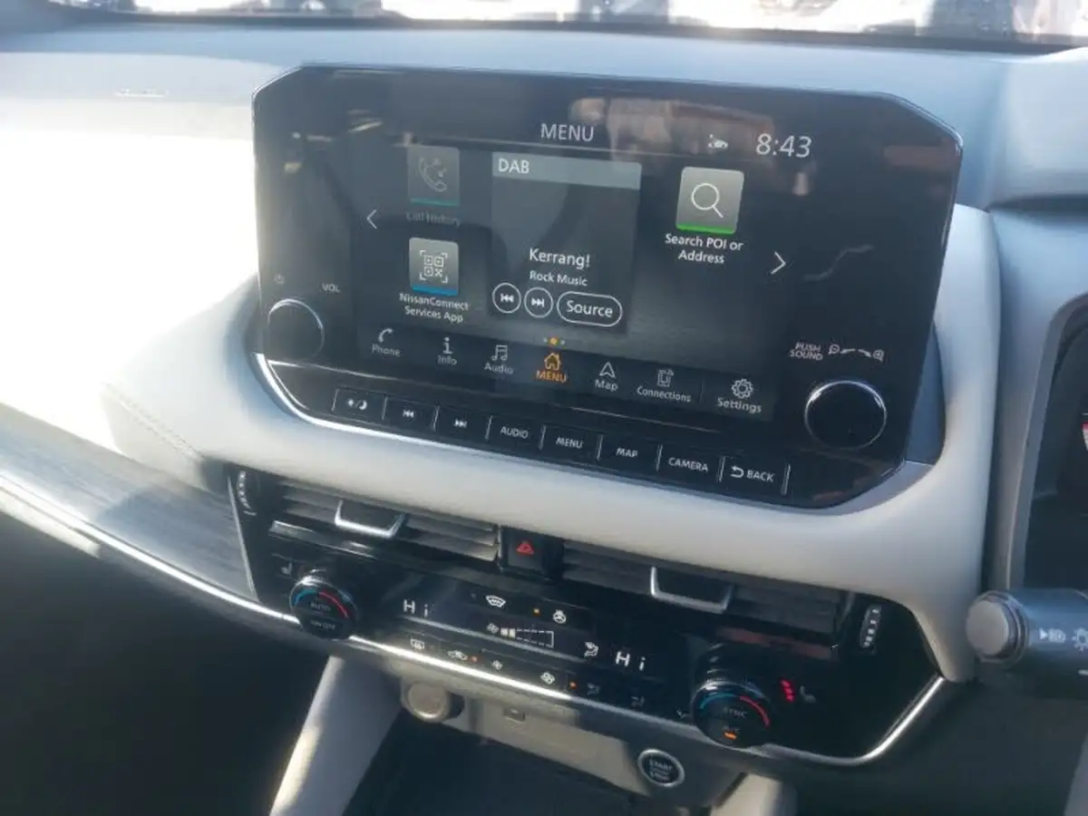 2022-nissan-qashqai-13-dig-t-tekna-158ps-xtronic-big-18