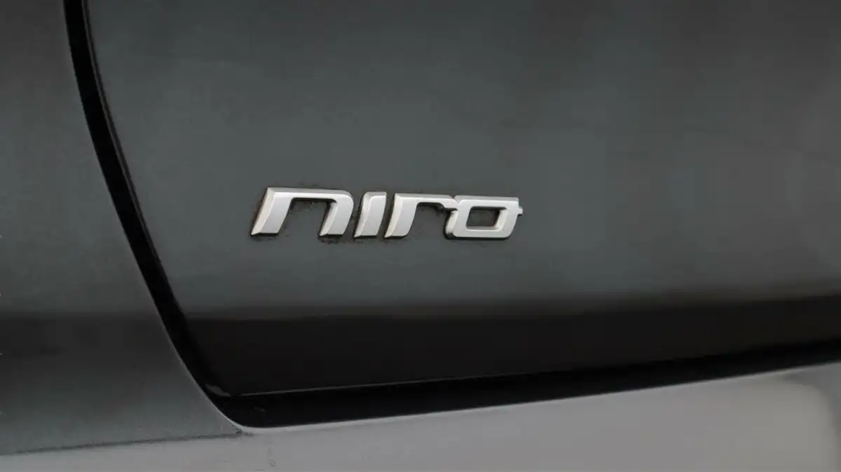 2021-kia-e-niro-ev-3-big-20