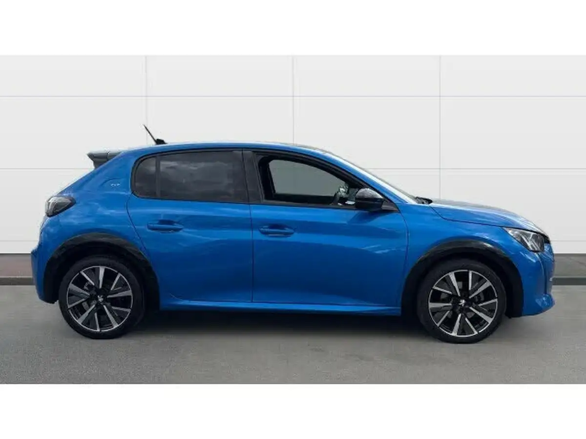 2022-peugeot-208-12-puretech-gt-100bhp-eat8-big-4