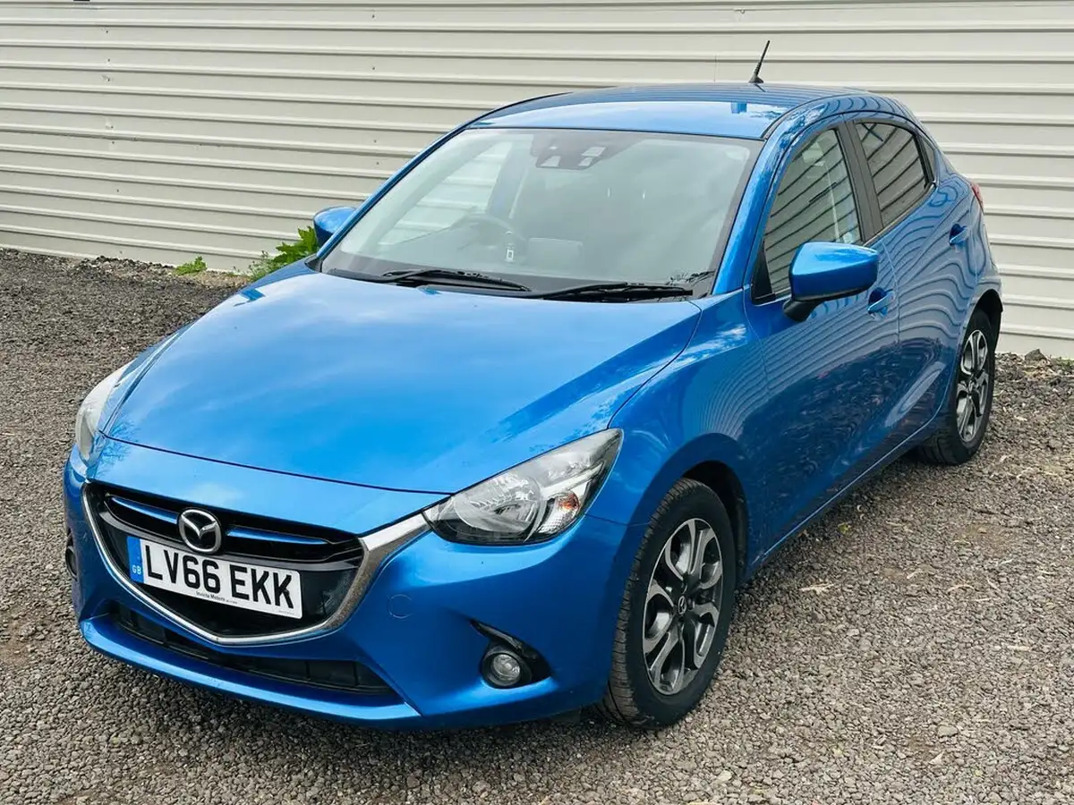 2016-mazda-mazda2-15-sport-nav-90ps-big-9
