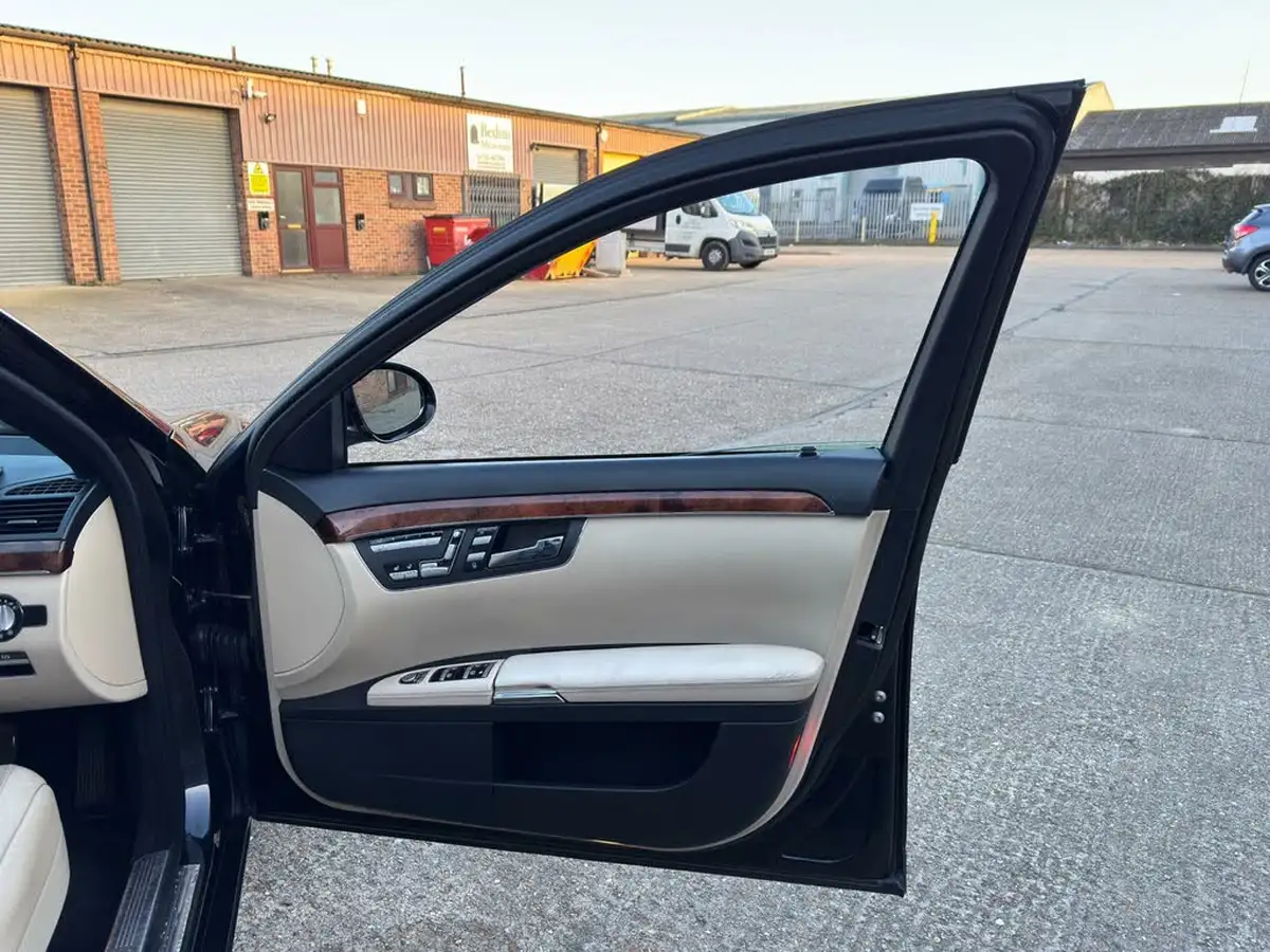 2009-mercedes-benz-s-class-30td-s320-cdi-big-66