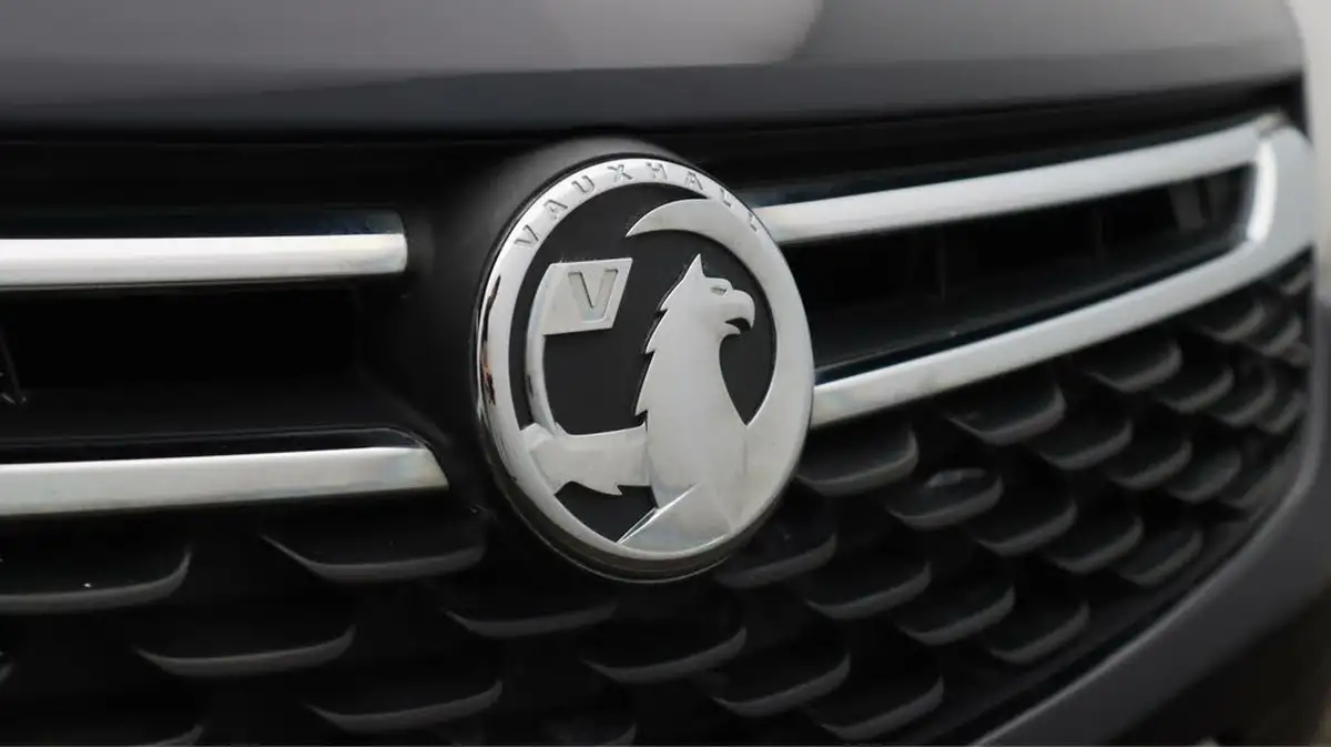 2019-vauxhall-astra-14i-16v-turbo-tech-line-nav-125ps-ss-hatchback-big-22