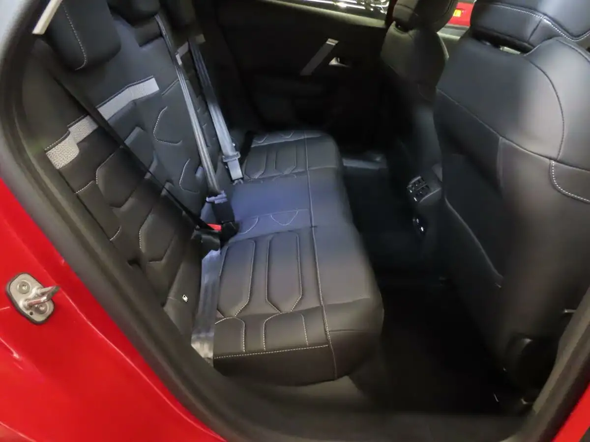 2022-citroen-c4-12-puretech-shine-plus-130ps-big-8