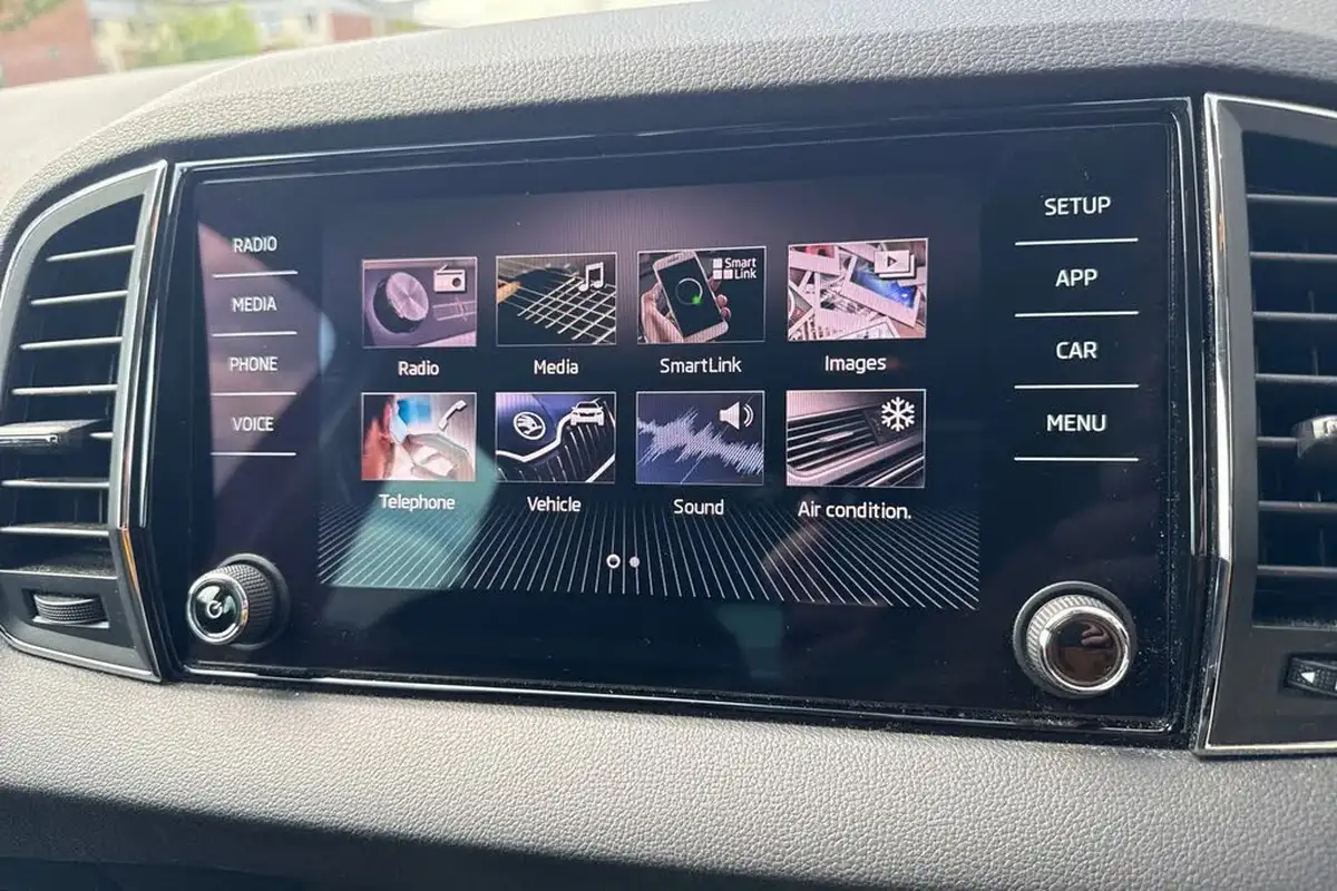2019-skoda-karoq-20tdi-se-big-16