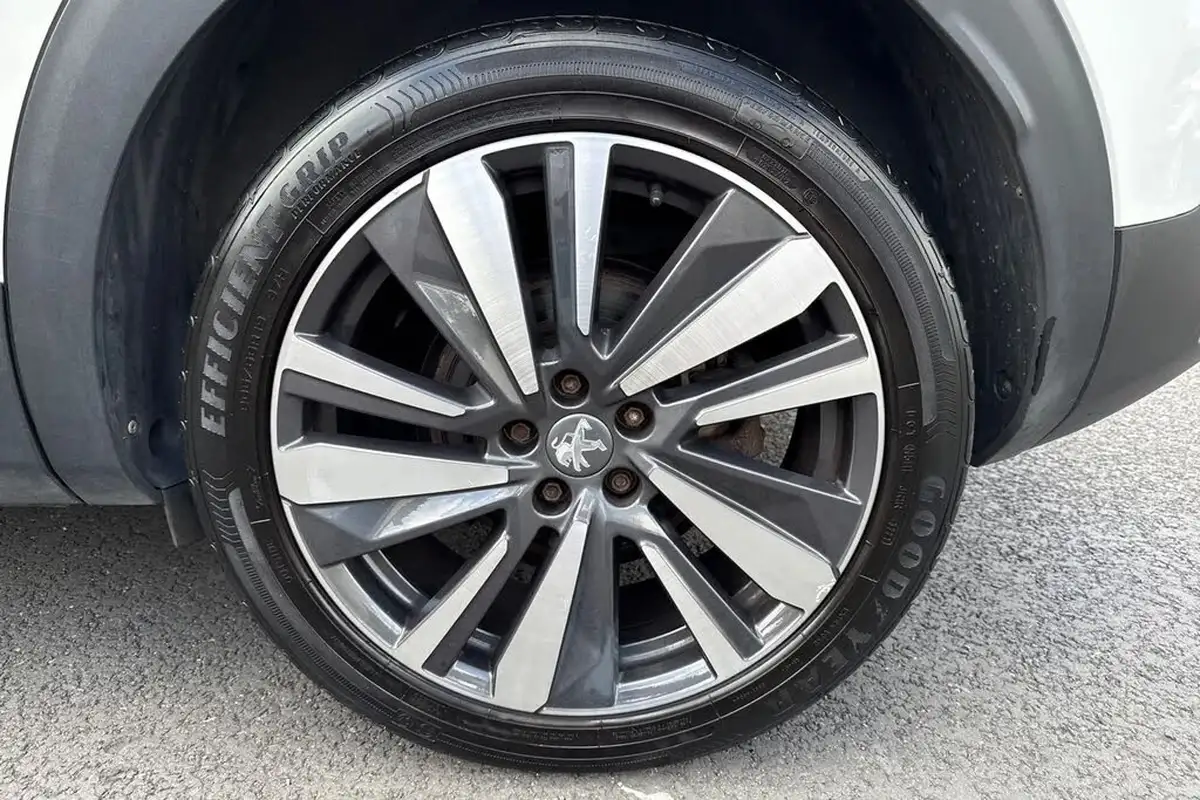 2019-peugeot-3008-suv-12-puretech-gt-line-premium-big-21