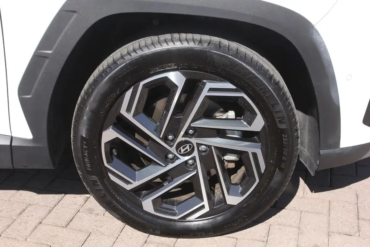 2024-hyundai-tucson-16-t-gdi-ultimate-252ps-phev-auto-big-10