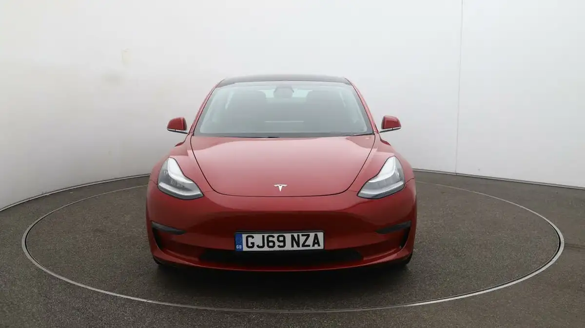 2019-tesla-model-3-e-4x4-performance-pack-big-2