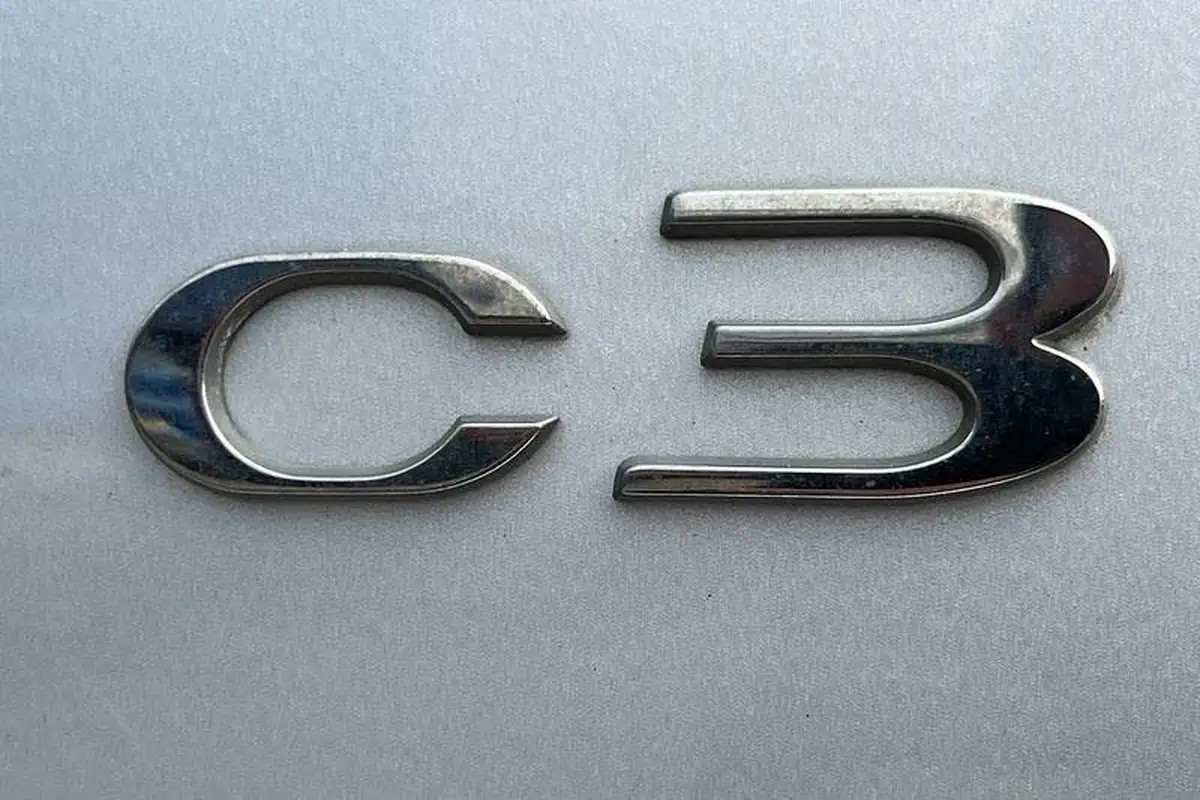 2015-citroen-c3-12-selection-big-39