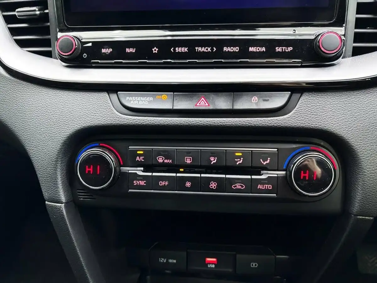 2022-kia-ceed-15-t-gdi-3-sportswagon-big-19