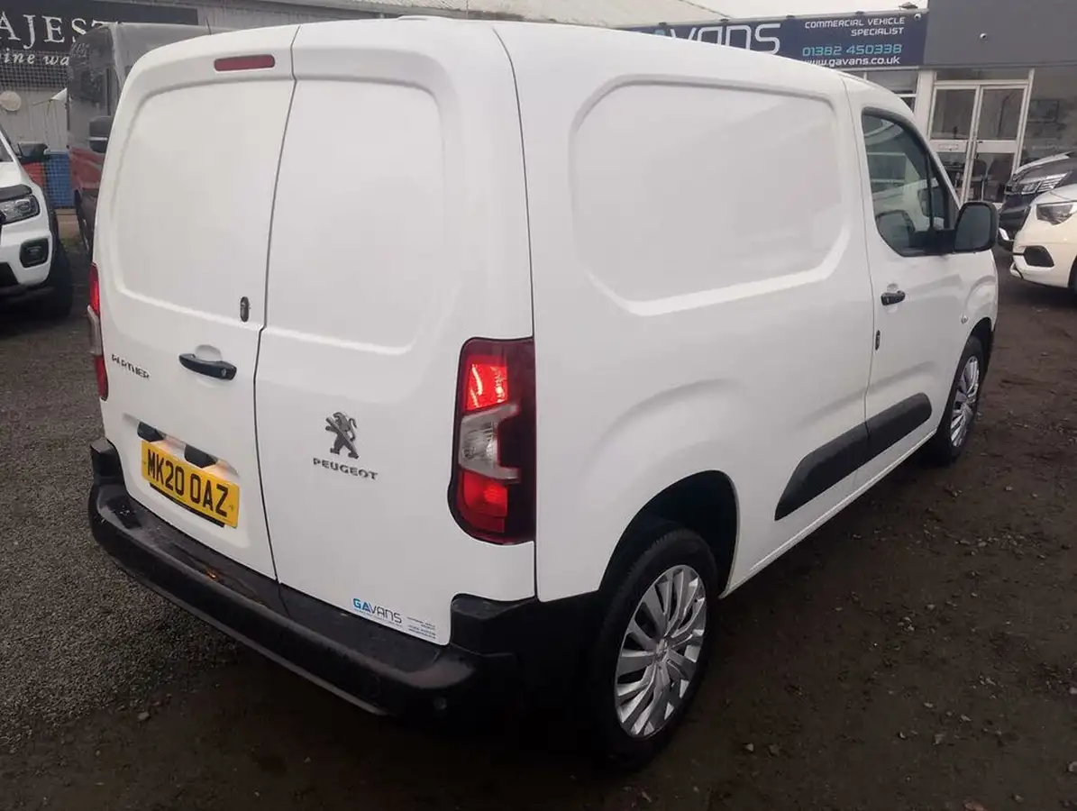 2020-peugeot-partner-15-bluehdi-1000-professional-100ps-eu6dt-panel-big-6