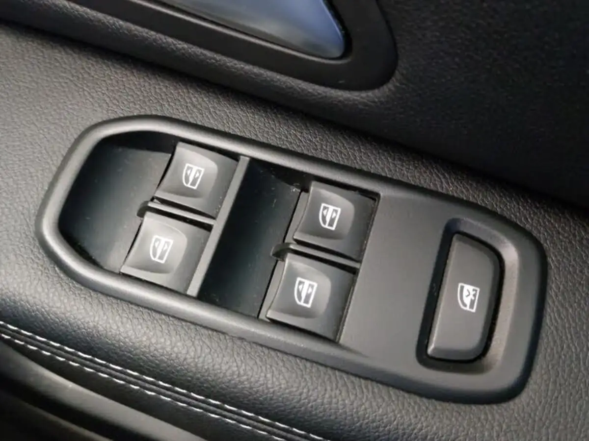 2022-dacia-duster-13-tce-prestige-130bhp-big-15