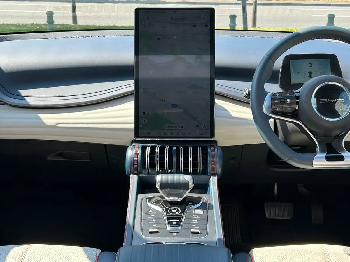 2024-byd-atto-3-e-design-big-45