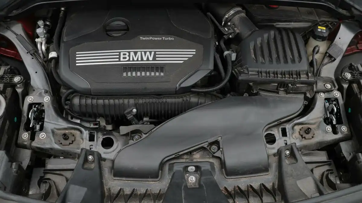 2021-bmw-x1-20-xdrive20i-xline-big-19