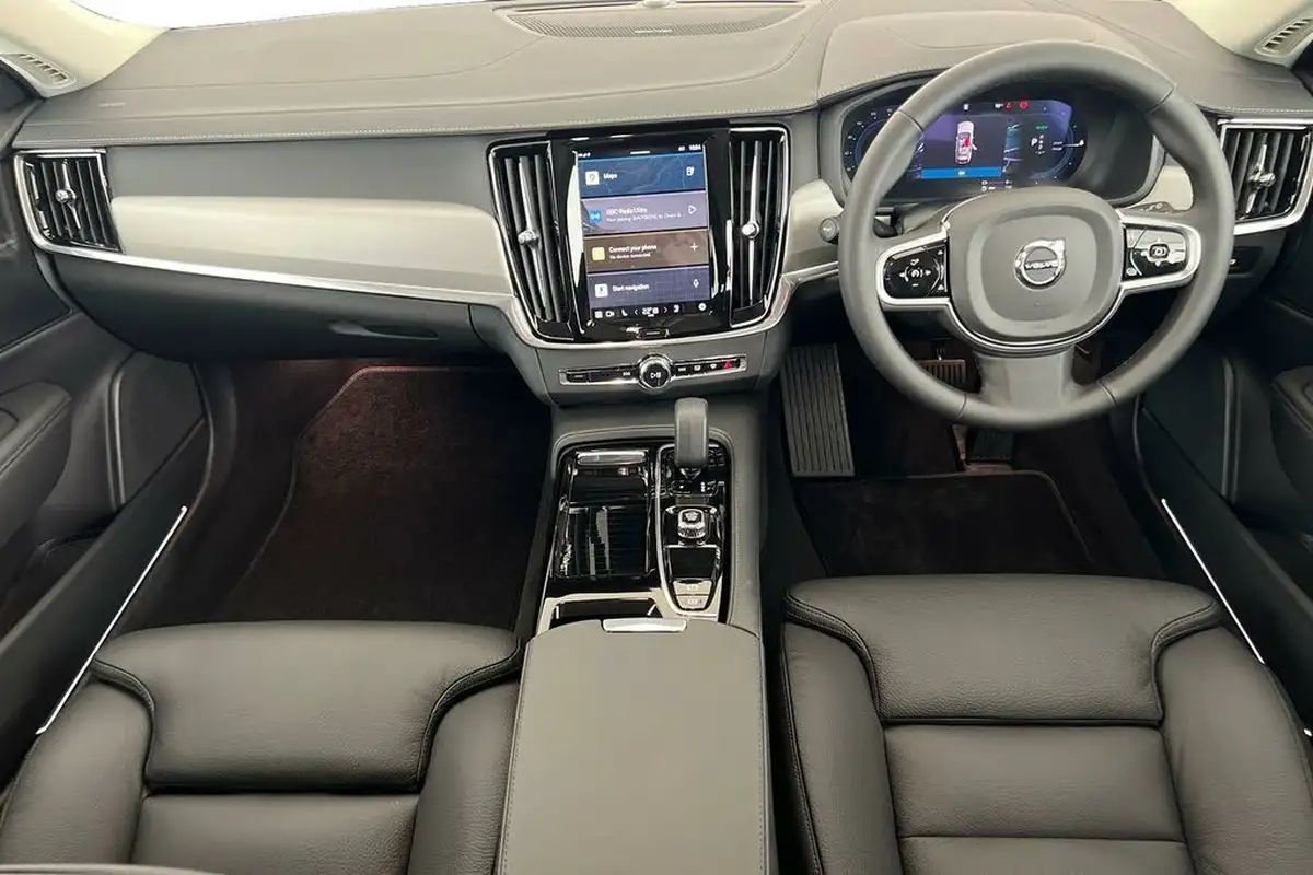 2024-volvo-v90-20-t6-r-design-big-5